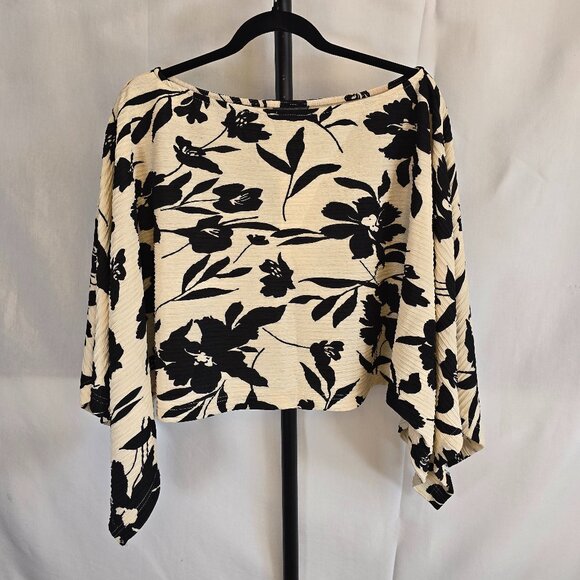 Black and white floral off the Shoulder pantsuit - Picture 4 of 5